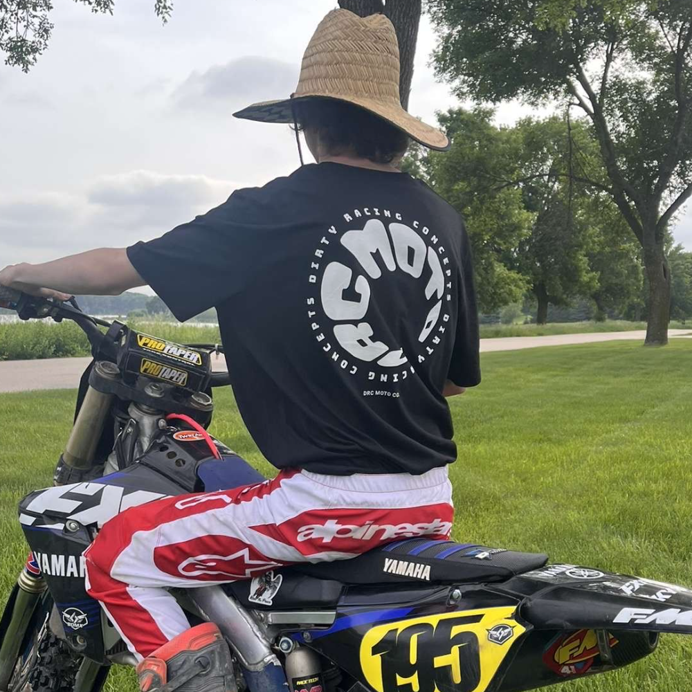 Round Premium T-Shirt
